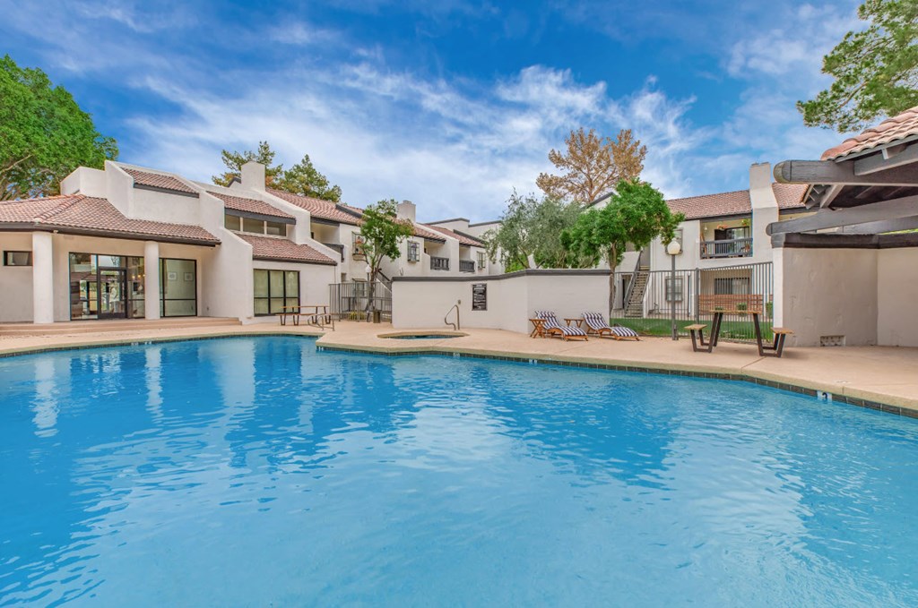 at Tides at Chandler, Chandler