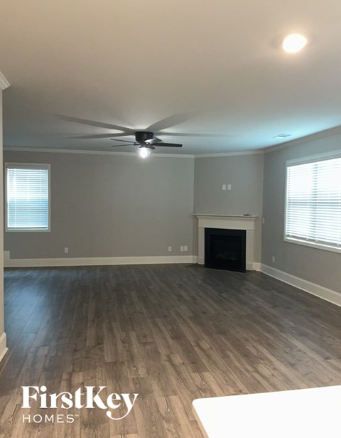 339 Garnet Drive 5 Beds Apartment for Rent