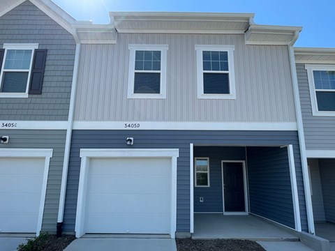 3405-D BAYBROOKE DRIVE W 3 Beds Apartment for Rent