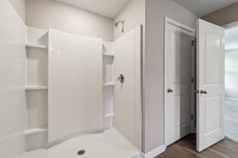 1140 Carteret Manor Drive 4 Beds Apartment for Rent