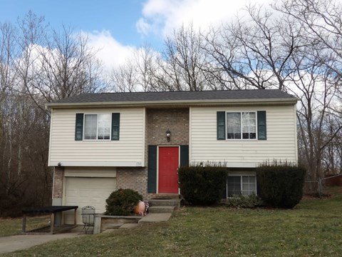 30 Crystal Lake Drive 3 Beds Apartment for Rent