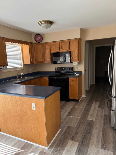 8732 Sentry Drive 3 Beds Apartment for Rent