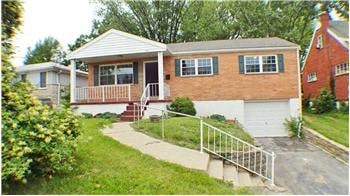 30 Julia Avenue 3 Beds Apartment for Rent