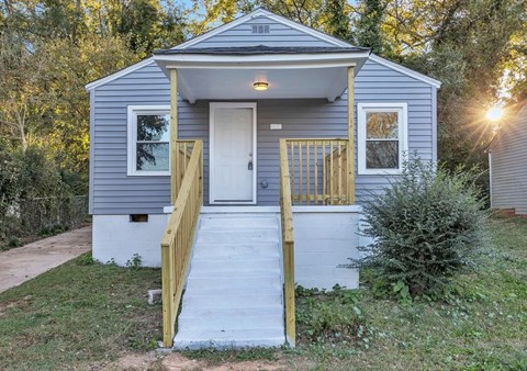 528 Salem Street 2 Beds Apartment for Rent