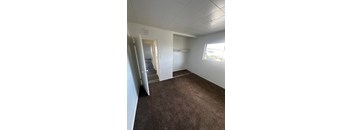 2 Bedrooms, 1 Bathroom
