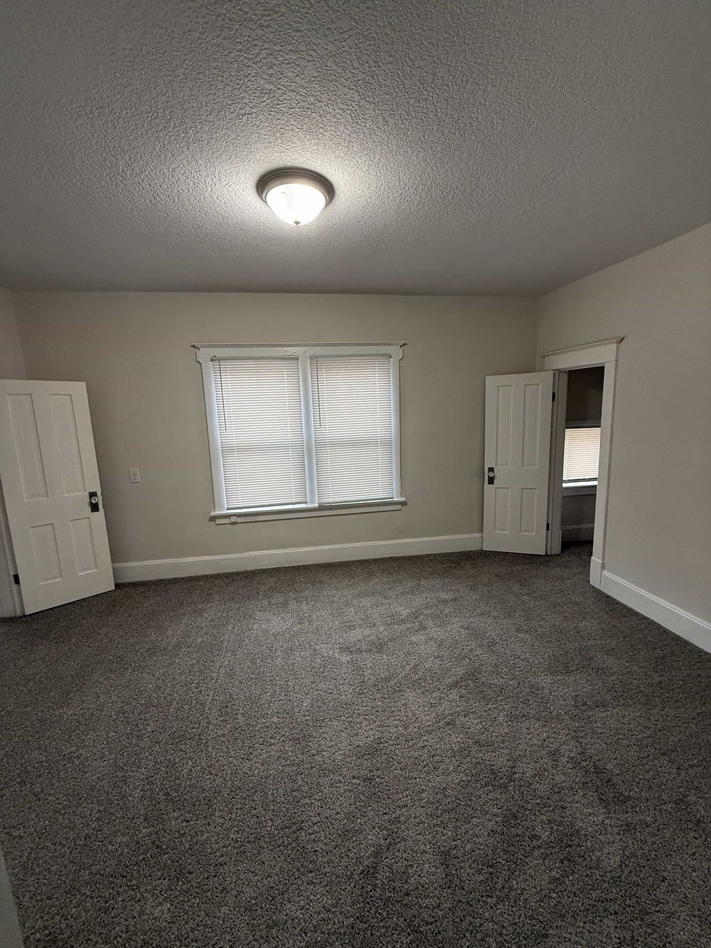 514 South Metcalf Street 3 Beds House for Rent - Photo Gallery 2
