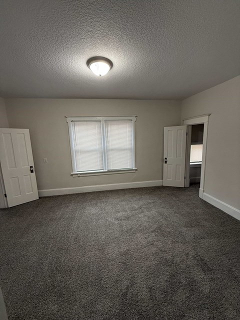 514 South Metcalf Street 3 Beds Apartment for Rent