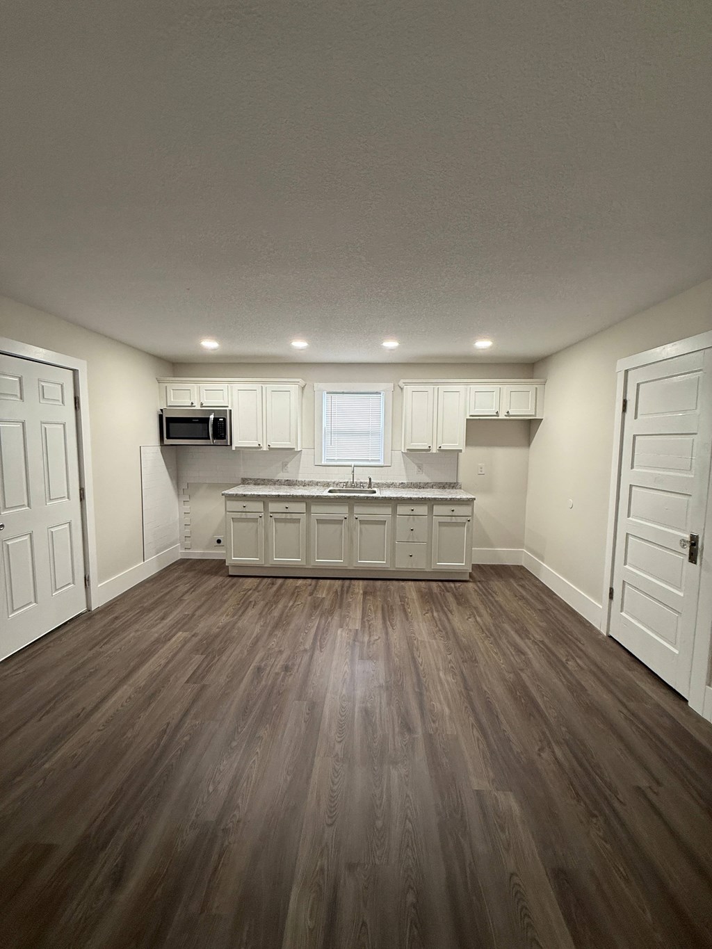 514 South Metcalf Street 3 Beds House for Rent - Photo Gallery 8