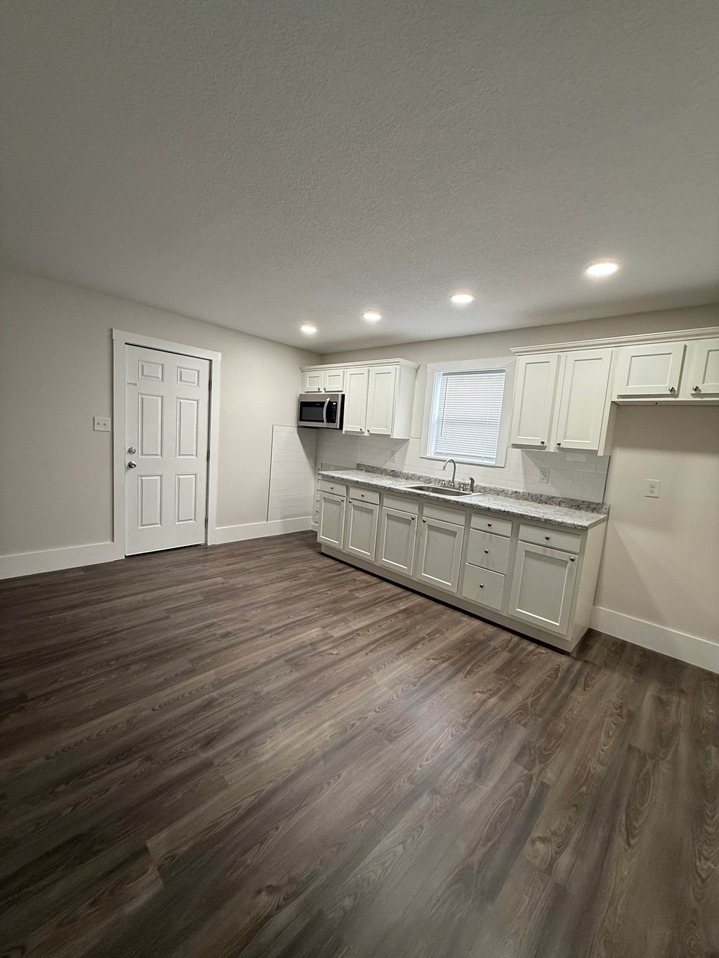 514 South Metcalf Street 3 Beds House for Rent - Photo Gallery 3