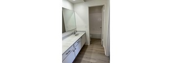 2 Bedrooms, 1 Bathroom