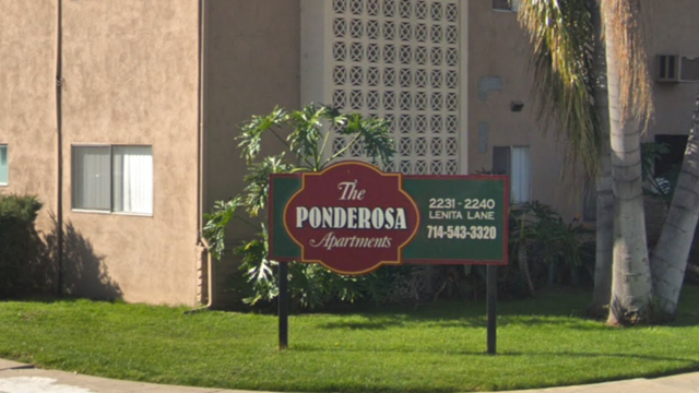 1-bedroom apartment at Tustin View Apartments in Santa Ana, CA