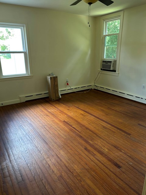 103 E Penn Ave Studio-2 Beds Apartment for Rent