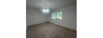 3/1 1298 sqft