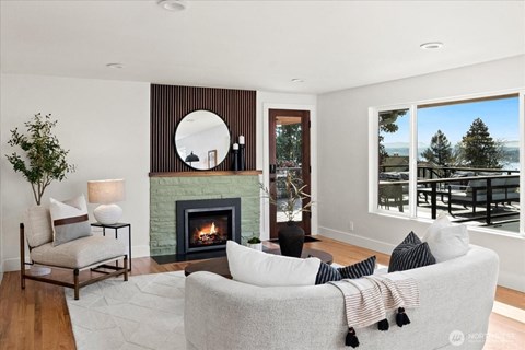 5211 South Brighton Street 4 Beds Apartment for Rent