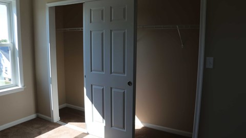 3420 Ridgeway St. 3 Beds Apartment for Rent