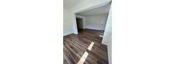 2 Bedrooms, 1 Bathroom