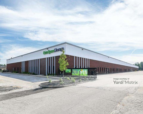 Storage Units for Rent available at 6230 Cochran Road, Solon, OH 44139