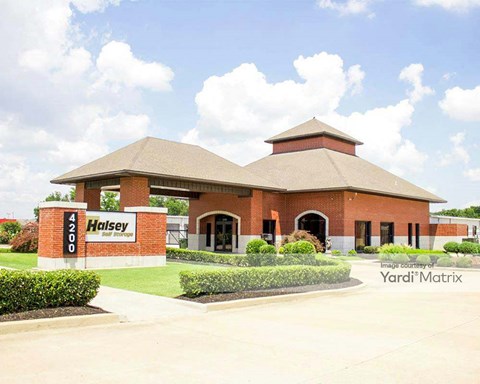 Storage Units for Rent available at 4200 South Caraway Road, Jonesboro, AR 72404