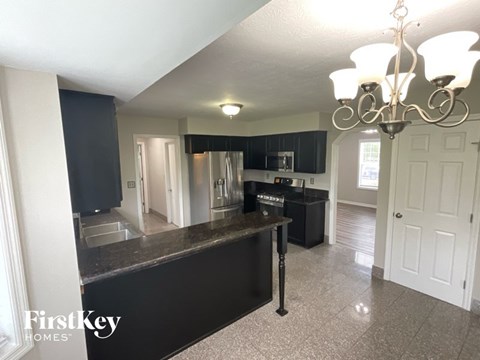 8147 Autumn Ln 4 Beds Apartment for Rent