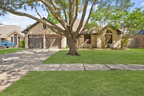 710 Lochnell Drive 4 Beds Apartment for Rent