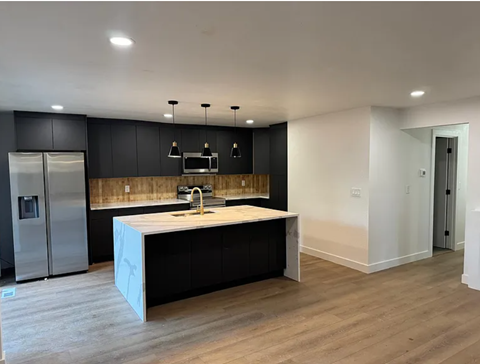 907 142Nd Ave SE 3 Beds Apartment for Rent
