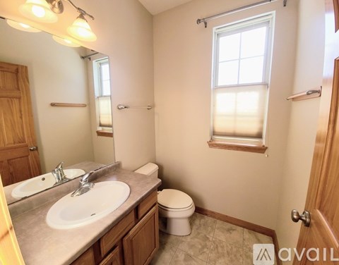 1805 Deer Path 4 Beds Apartment for Rent