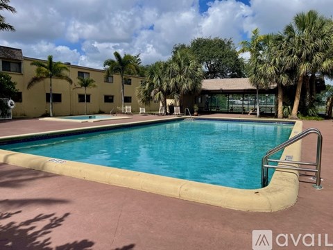 1285 South Flagler Avenue 2 Beds Apartment for Rent