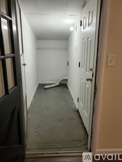 Source URL: https://prod-avail.s3.amazonaws.com/public_images/40567668/listing/20250609_145040_(002).jpg