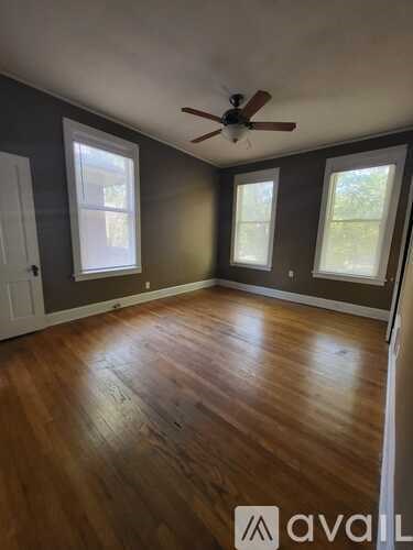 41 South Mc Lean Boulevard 2 Beds Apartment for Rent