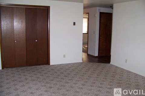 208 North Parkway Drive 2 Beds Apartment for Rent