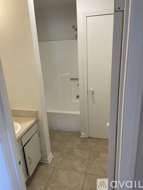 Source URL: https://prod-avail.s3.amazonaws.com/public_images/41500490/listing/tempImageNwOUve.jpg