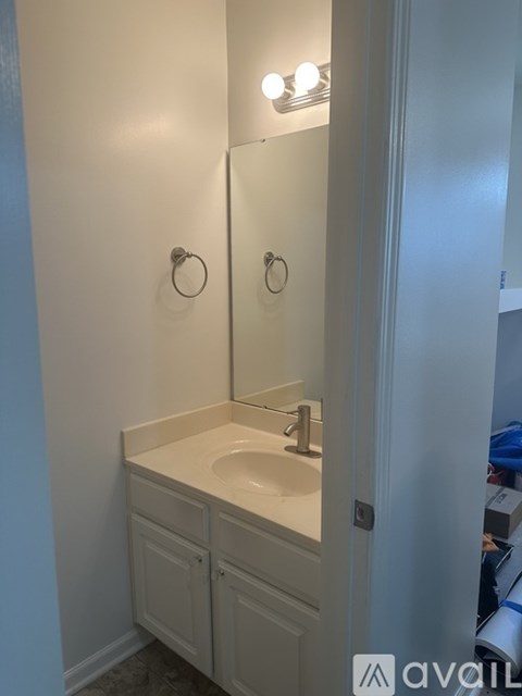 5631 Seths Dr 2 Beds Apartment for Rent