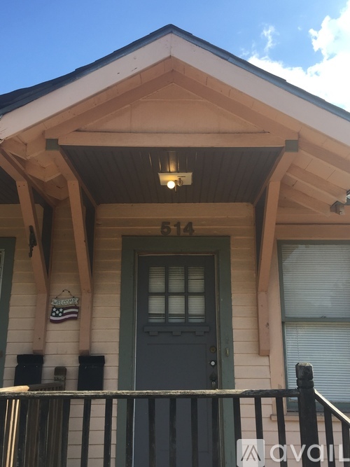 The house number is 514.