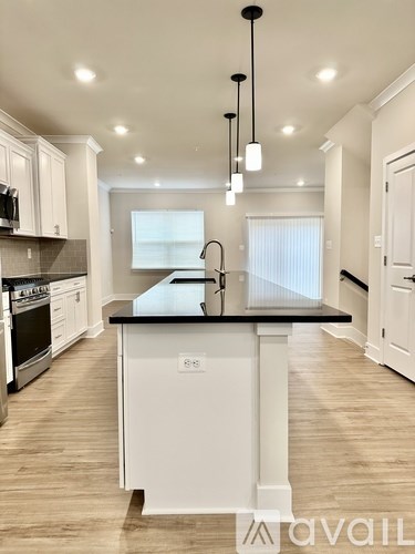 822 Teacher Mitchell Rd 3 Beds Apartment for Rent