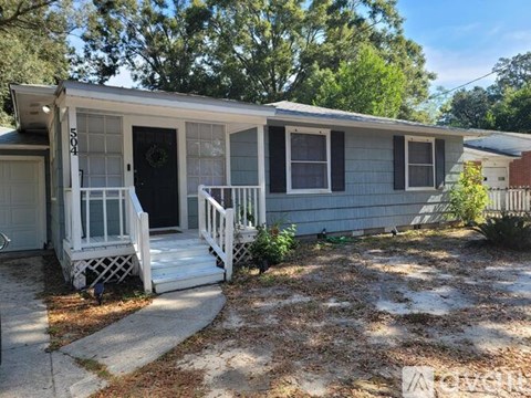 504 Rue Max Street 2 Beds Apartment for Rent