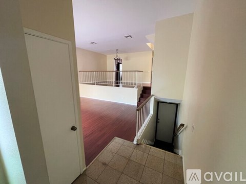 429 E Mission Rd 3 Beds Apartment for Rent