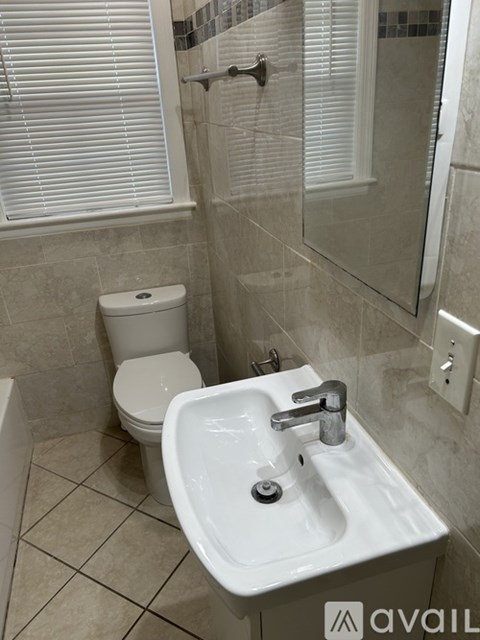 527 13Th Avenue Northwest 1 Apartment for Rent