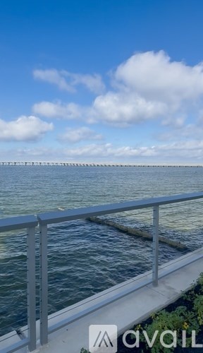 Source URL: https://prod-avail.s3.amazonaws.com/public_images/41708123/listing/IMG_5977_(002).jpg