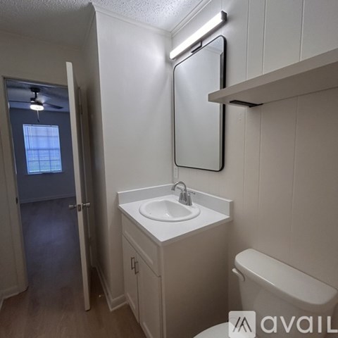 819 Center Street 1 Apartment for Rent
