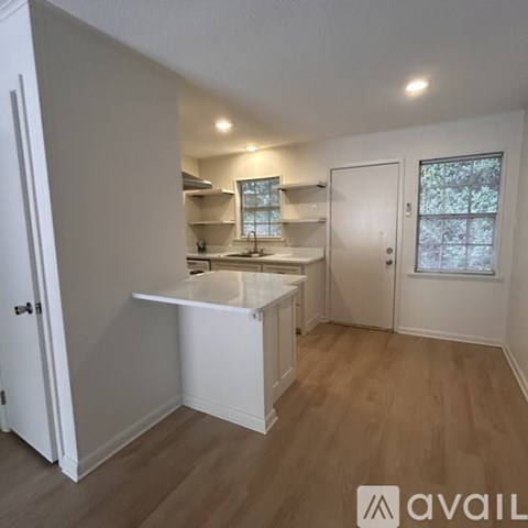 819 Center Street 1 Apartment for Rent