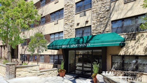 510 W Briar Pl 1 Apartment for Rent