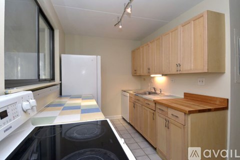 330 W Miner St 2 Beds Apartment for Rent