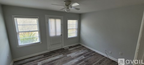 914 Cranbrook St 3 Beds Apartment for Rent