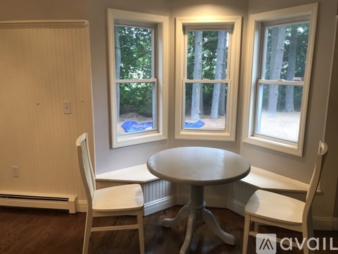 94 Brewster Rd 3 Beds Apartment for Rent