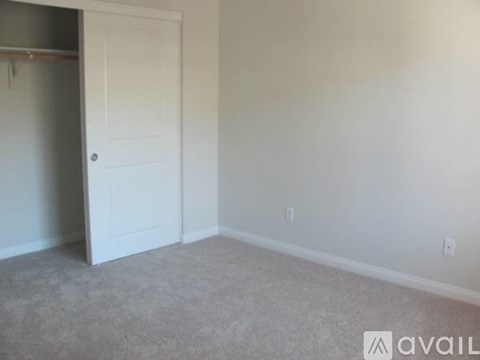 866 Lawrence Drive 3 Beds Apartment for Rent