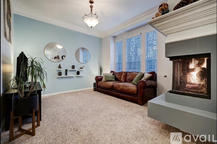 Source URL: https://prod-avail.s3.amazonaws.com/public_images/41716284/listing/Screenshot_20230410_231608_realtorcom.jpg