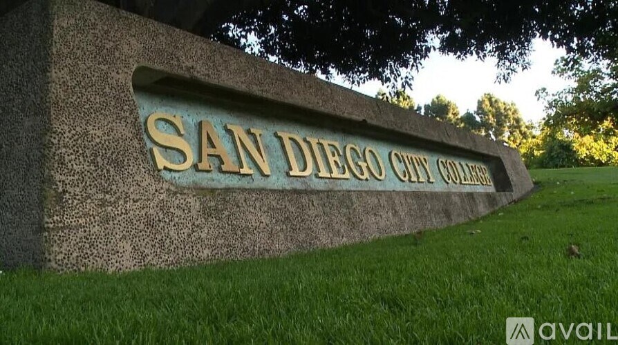 A sign that says San Diego on it.