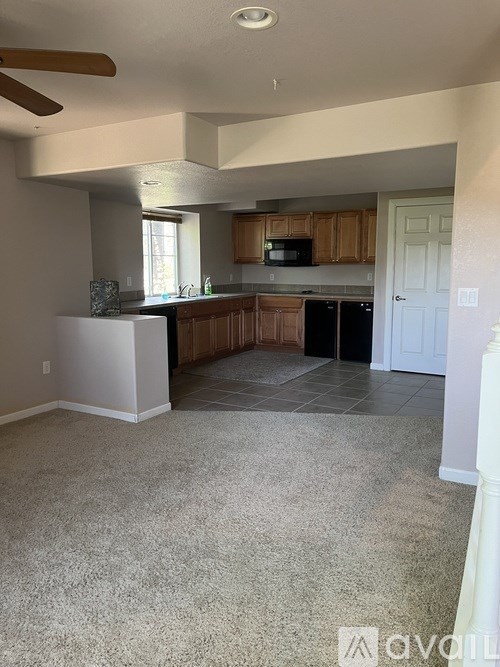 Source URL: https://prod-avail.s3.amazonaws.com/public_images/40569033/listing/IMG_0937.jpeg