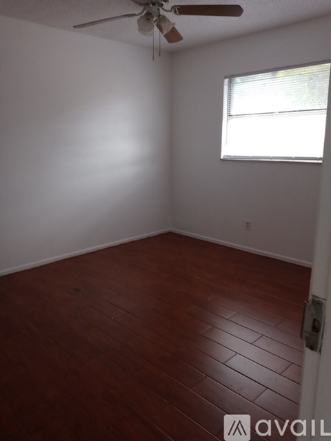 802 Lake Palms Drive 2 Beds Apartment for Rent