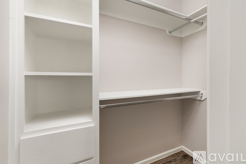 1412 S Yankton St 2 Beds Apartment for Rent